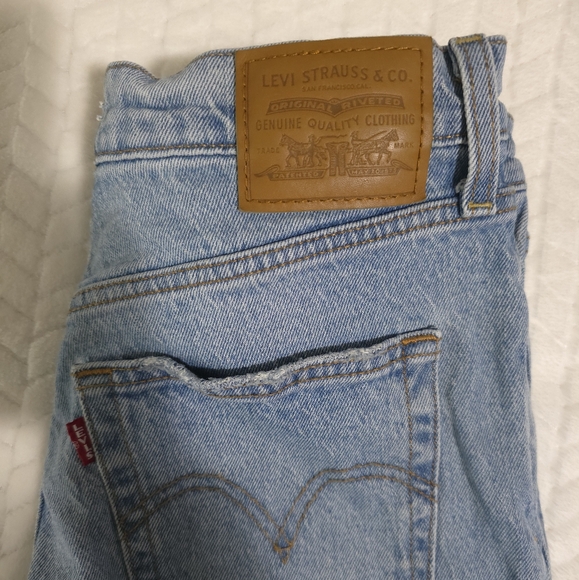 Levi's Straight Ribcage Jeans - Picture 3 of 7